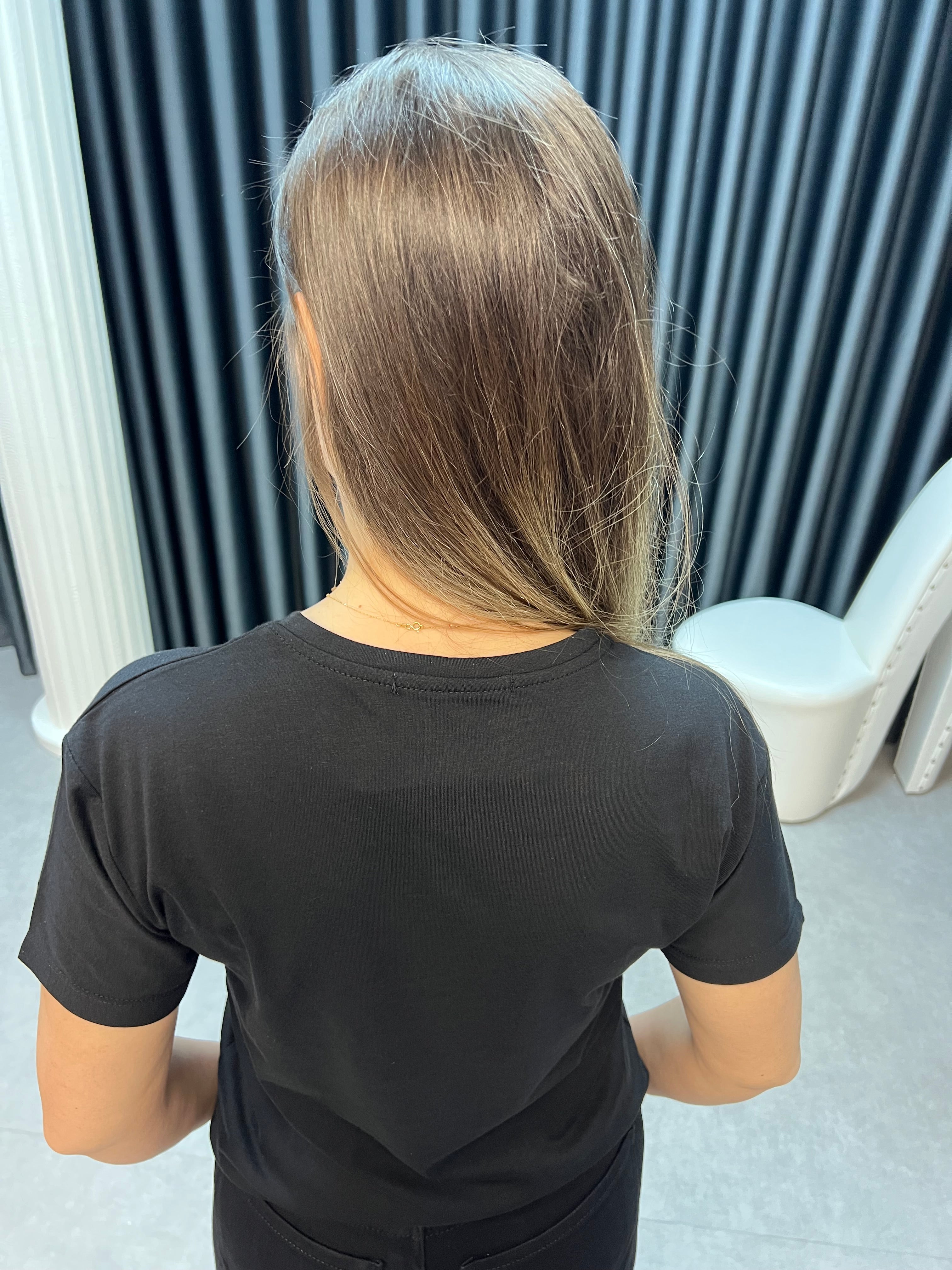Siyah, zincirli,fular detaylı T-shirt