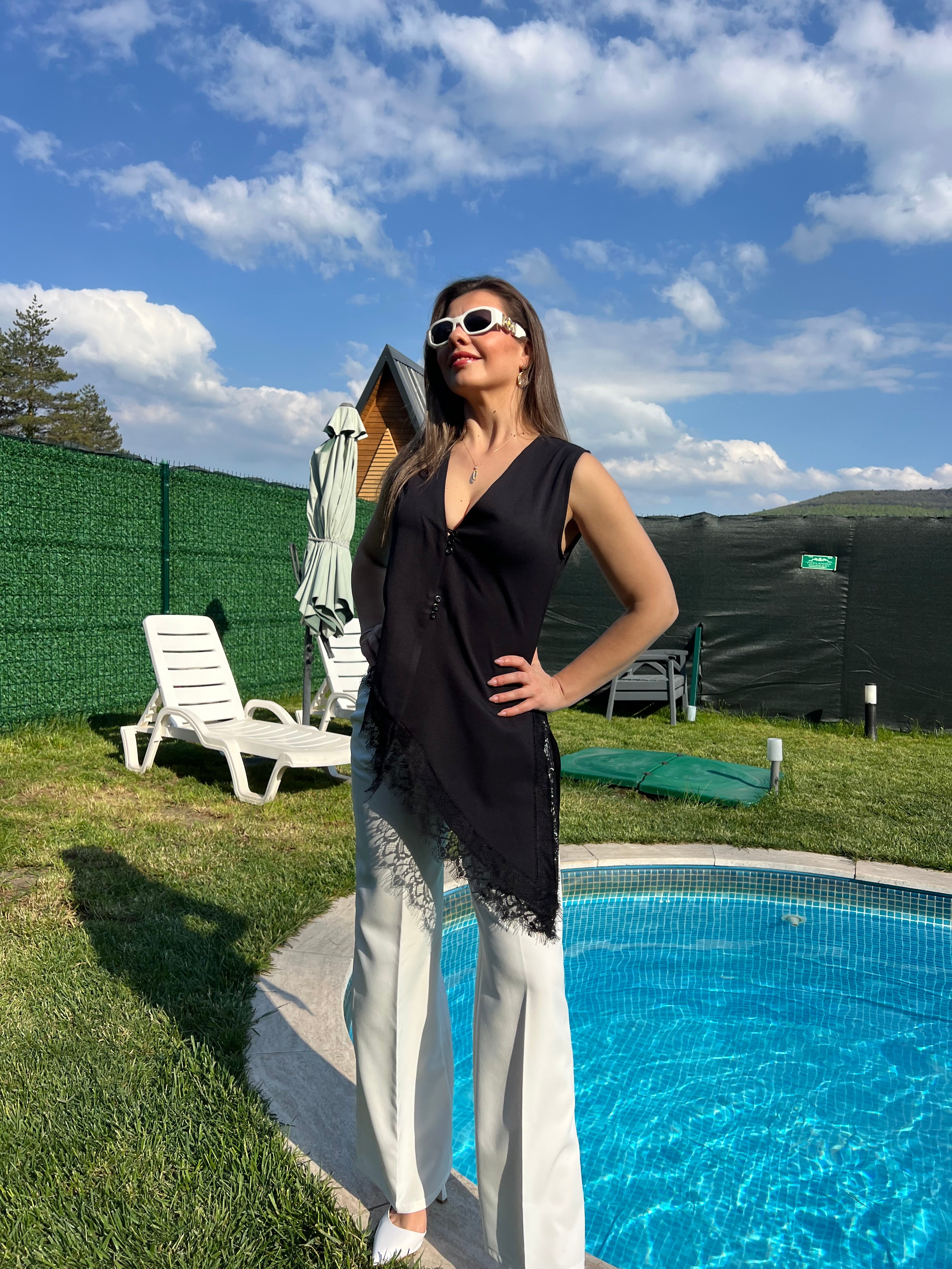 Marka muadili dantelli yelek satışta